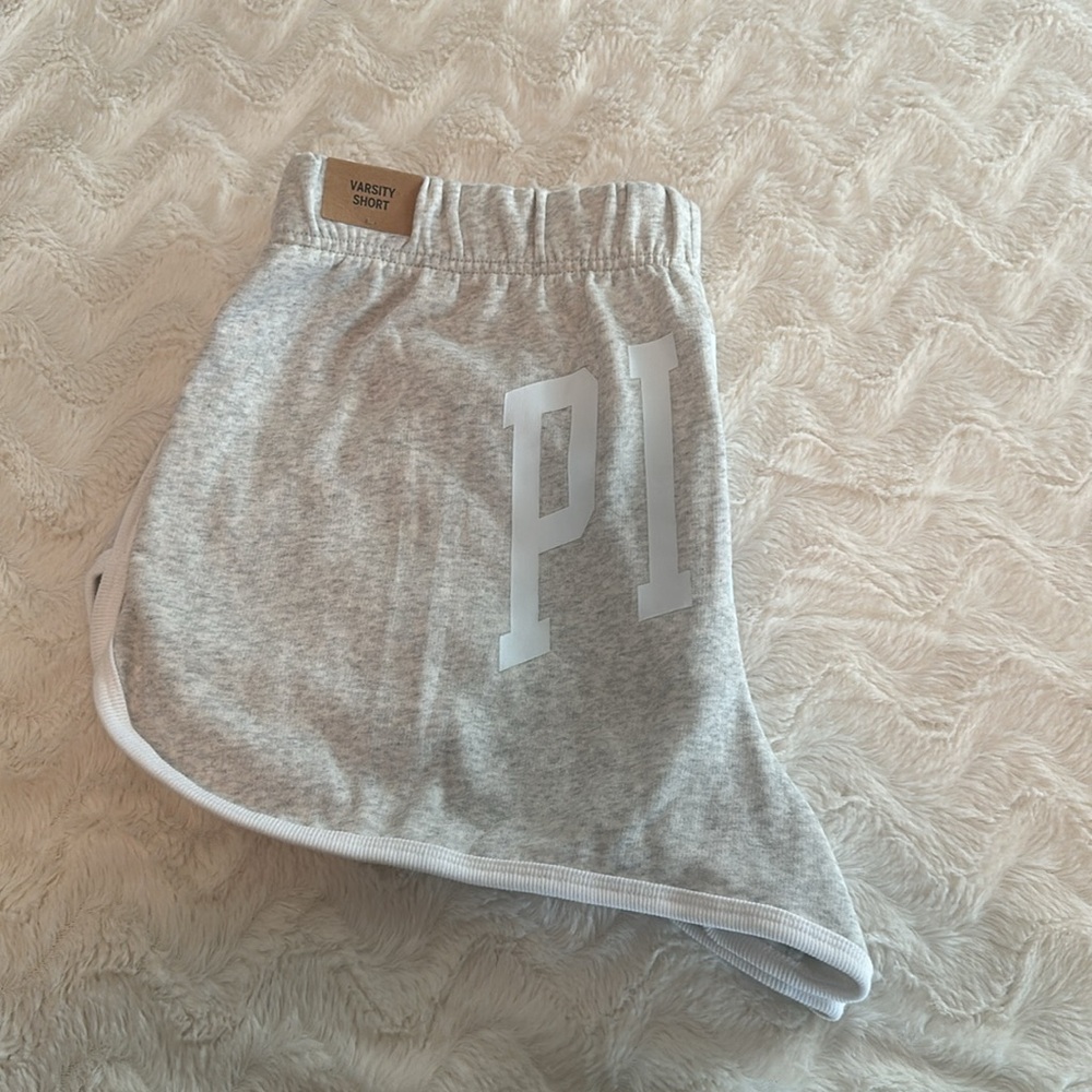 VICTORIA SECRET PINK Curved Hem Varsity SWEAT SHORTS -Size XL - Picture 3 of 11